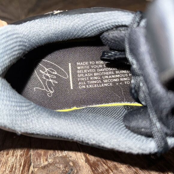 Under Armour Curry Flow 9 Team Unisex Basketball Shoes - Picture 7 of 9